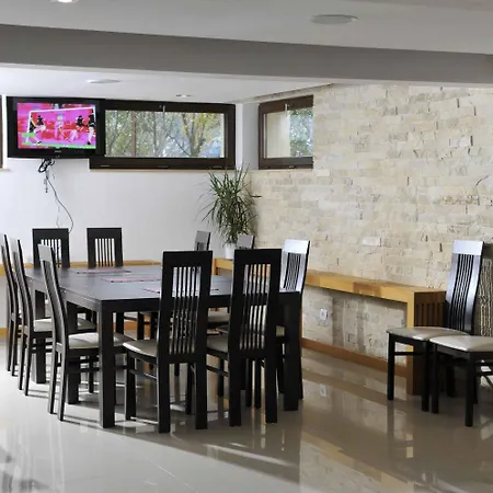 招待所 Stupina 3*